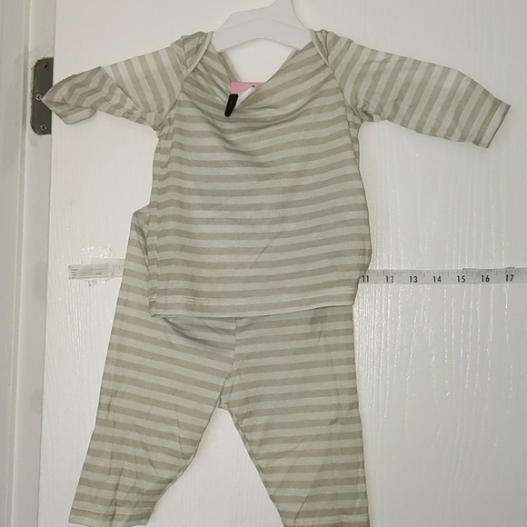 NWT infant 3-piece giraffe costume - Picture 5 of 9